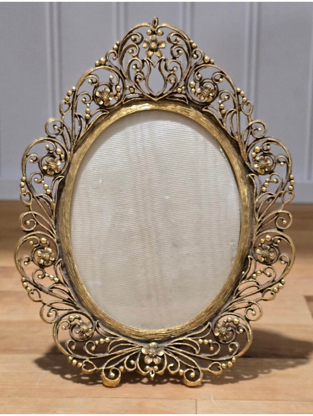 Vintage Matson Gold Filigree Oval Picture Frame 6.5x5 Hollywood Regency